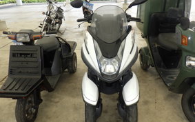 YAMAHA TRICITY 125 SE82J
