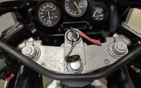 YAMAHA FZR750 1987 2LM