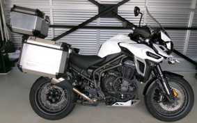 TRIUMPH TIGER EXPLORER XCA 2016 V1F45E