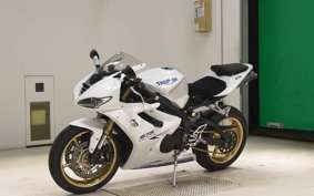 TRIUMPH DAYTONA 675 2011
