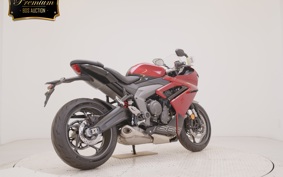 TRIUMPH DAYTONA660 2026