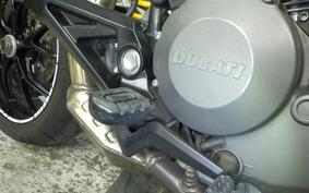 DUCATI HYPERMOTARD 796 2011