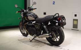 TRIUMPH STREET TWIN 2021
