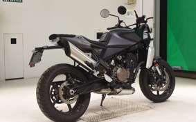 HUSQVARNA スバルトピレン801 2025