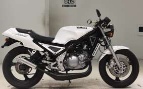 YAMAHA R1-Z 2000 3XC