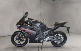 YAMAHA YZF-R25 RG10J