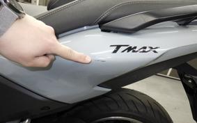 YAMAHA T-MAX 560 T 2025 SJ21J