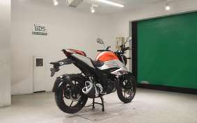 SUZUKI ジクサー150