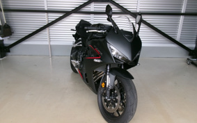 HONDA CBR650R E-Clutch 2025 RH17