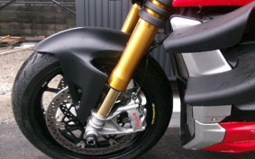 DUCATI DUCATI  STREET  FIGHTER V4S 2022 1F00