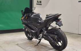 YAMAHA YZF-R25 2019 RG43J