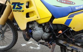 SUZUKI TS125R SF15A