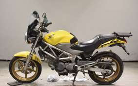 HONDA VTR 250 Gen. 2 MC33