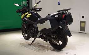 SUZUKI V-STROM 250