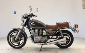 HONDA CB750 CUSTOM RC04
