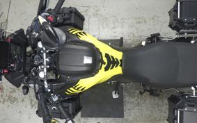 SUZUKI Vｽﾄﾛｰﾑ650XTA 2018 C733A