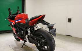 HONDA CBR650R E-Clutch 2026 RH17