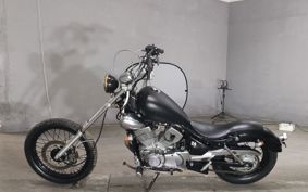 YAMAHA VIRAGO 250 3DM