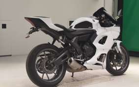 YAMAHA YZF-R7 2023 RM39J