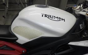 TRIUMPH DAYTONA 675 R 2016