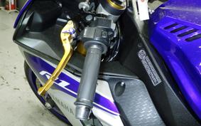 YAMAHA YZF-R1 2015