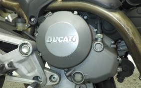 DUCATI MONSTER 696 2013