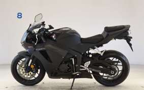 HONDA CBR600RR 2024 PC40