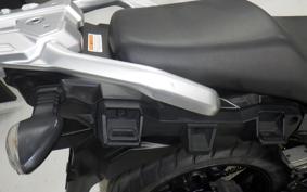 SUZUKI Vｽﾄﾛｰﾑ250A 2004