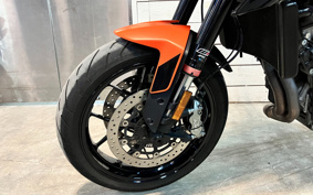 KTM 890 DUKE 2023 TU940