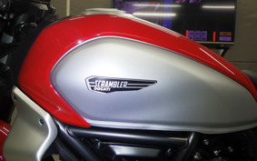 DUCATI SCRAMBLER ICON 2025