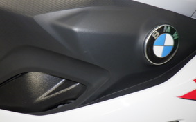 BMW S1000XR 2016