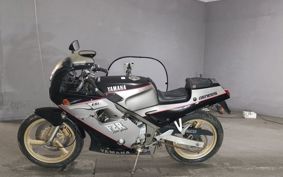 YAMAHA FZR250 2KR