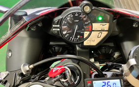 YAMAHA YZF-R1 2009 RN24J