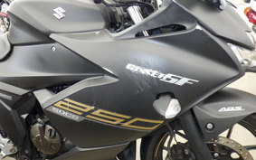 SUZUKI ジクサ-250SF