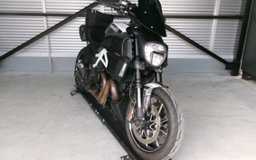 DUCATI DIAVEL CARBON 2014 ZDMG105JAEB