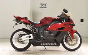 HONDA CBR1000RR 2004 SC57