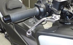 YAMAHA T-MAX 560 2025 SJ21J