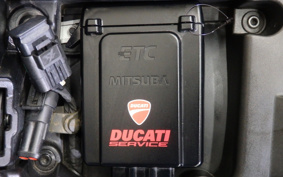 DUCATI DIAVEL STRADA 2013 ZDMG102JBDB