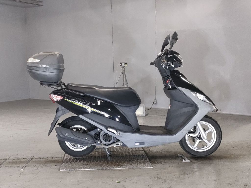 Фото Suzuki ADDRESS V125 с японского аукциона