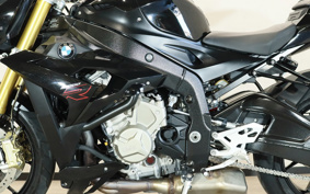 BMW S1000R 2016 0D02