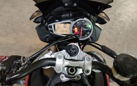 TRIUMPH STREET TRIPLE R 2014 TTL136