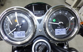 TRIUMPH BONNEVILLE T100 2018