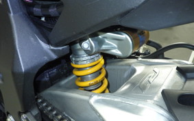 YAMAHA YZF-R1 M 2025