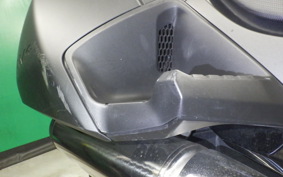 HONDA NM4 VULTUS -02 2015 RC82