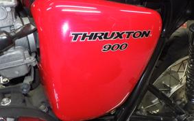 TRIUMPH THRUXTON 900 2009