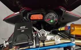 YAMAHA FZ-1 FEATHER RN17