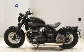 TRIUMPH BONNEVILLE BOBBER 2022