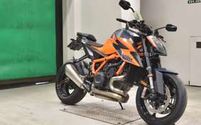 KTM 1290 SUPER DUKE R 2022