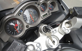 KAWASAKI ZZ1200 NINJA R 2002 20C001
