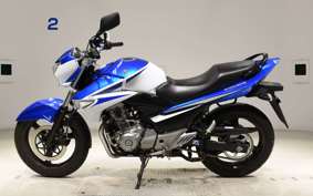 SUZUKI GSR250 2019